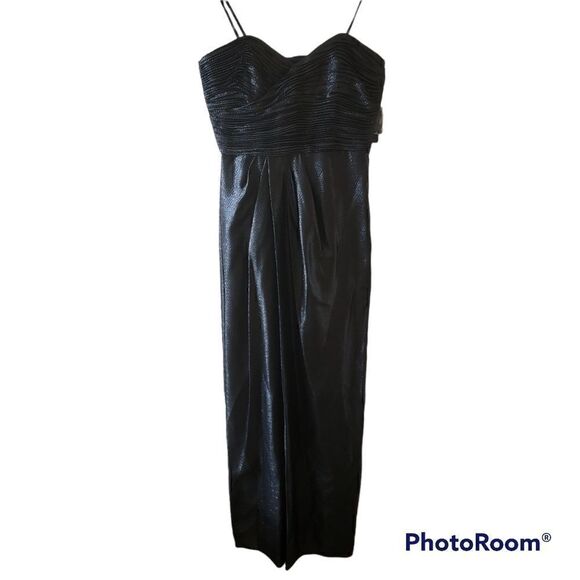 Laundry by Shelli Segal Beautiful Strapless Gown. NWT. Size 4. - Picture 1 of 7